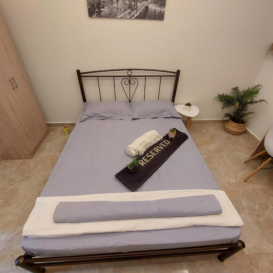 Budget Apartment To The Center 塞萨洛尼基 外观 照片