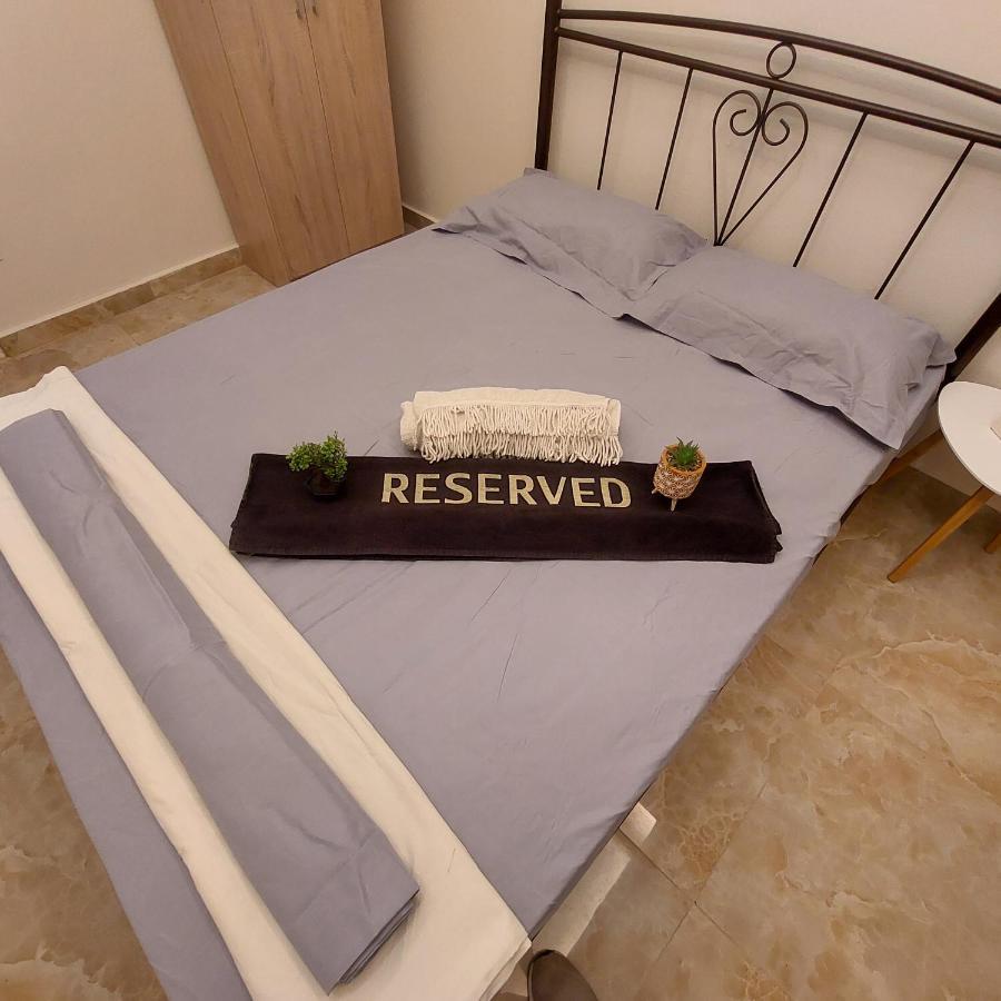 Budget Apartment To The Center 塞萨洛尼基 外观 照片